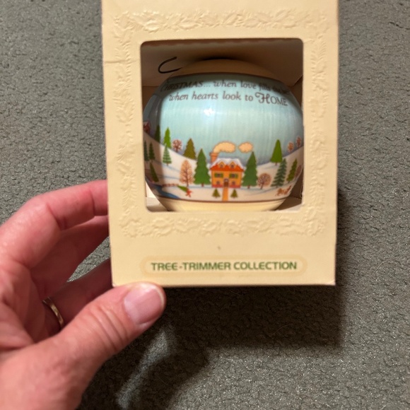 Vintage Hallmark The Night before Christmas 1979- Satin Ornament - Picture 1 of 5